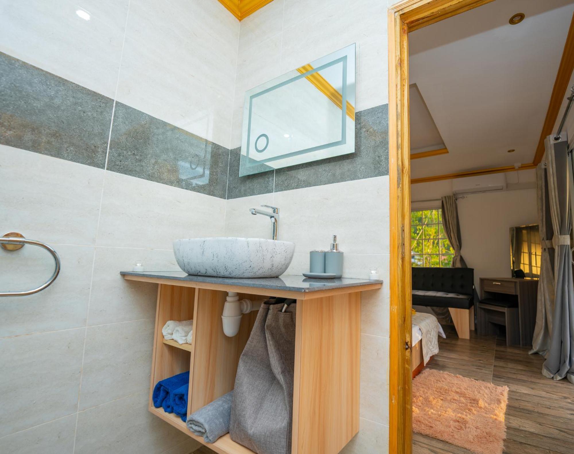 Paradise Breeze Apartment Misere ภายนอก รูปภาพ