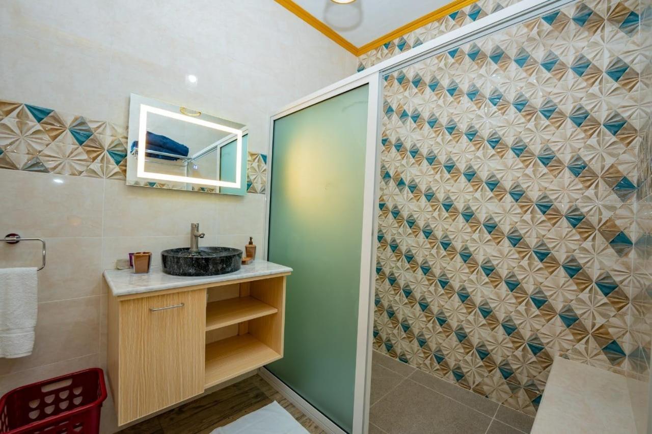 Paradise Breeze Apartment Misere ภายนอก รูปภาพ