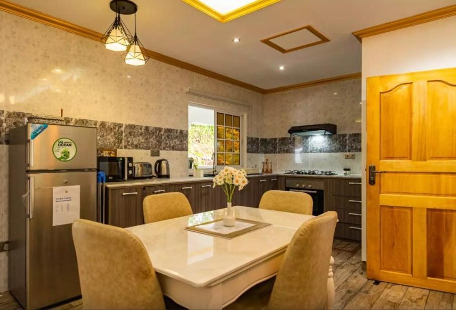 Paradise Breeze Apartment Misere ภายนอก รูปภาพ